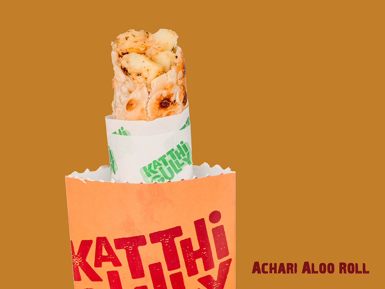 Achari Aloo Roll